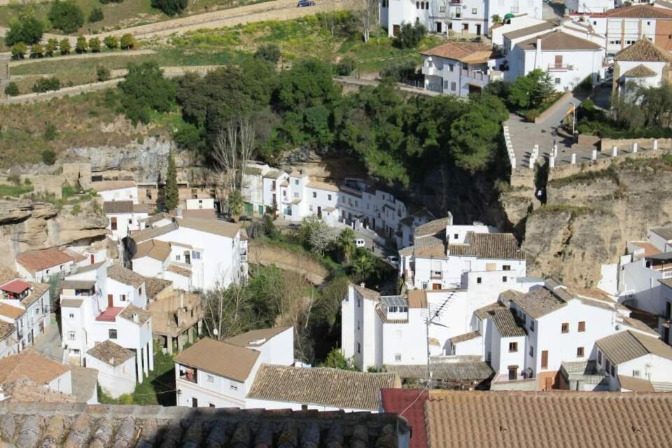 Alojamiento Rural Carmen Setenil De Las Bodegas Exterior foto
