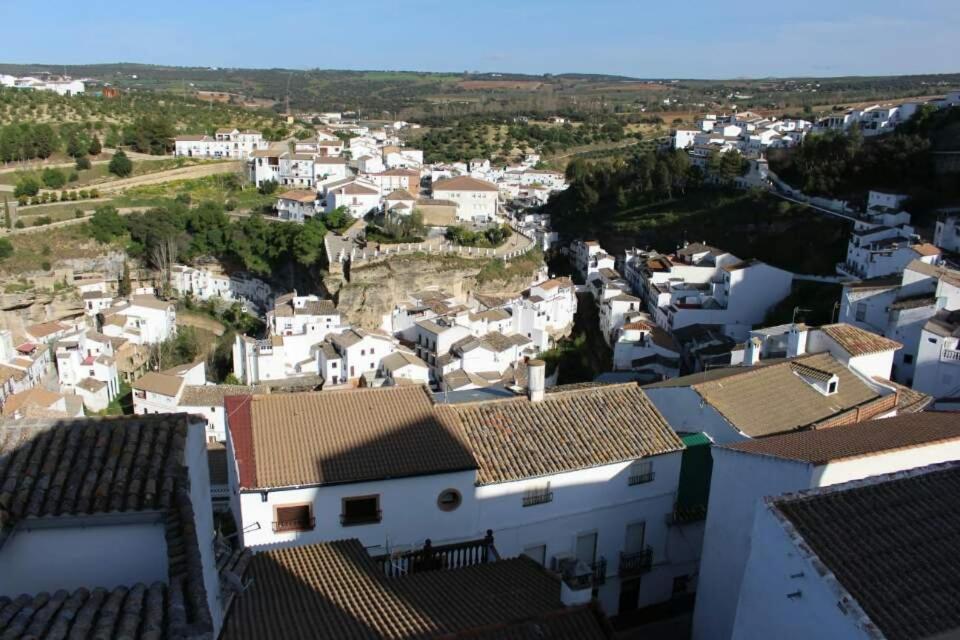 Alojamiento Rural Carmen Setenil De Las Bodegas Exterior foto